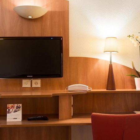 คอมฟอร์ต โฮเต็ล เกรอนอบล์ เมล็อง ไมย์ลอง Hotel เมย์ล็อง ภายนอก รูปภาพ