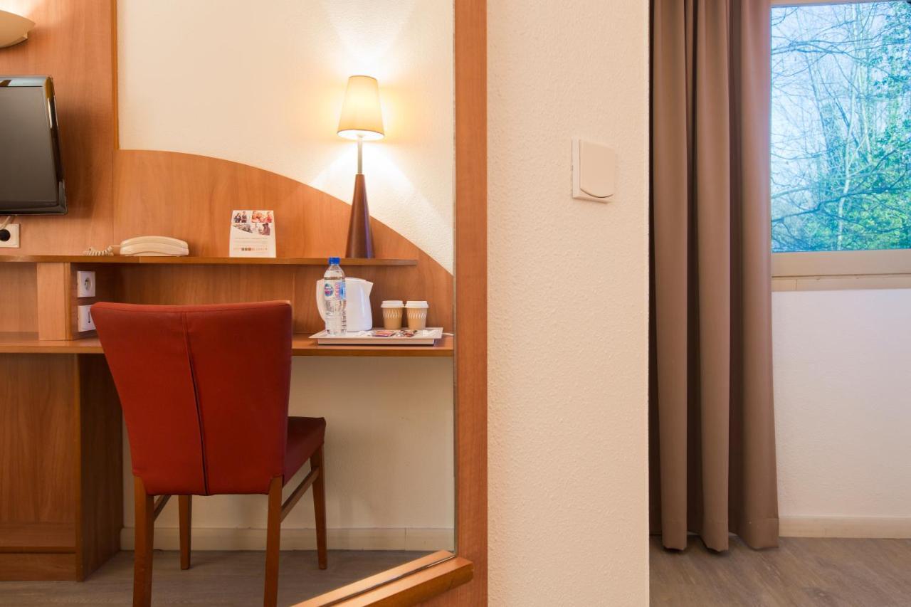 คอมฟอร์ต โฮเต็ล เกรอนอบล์ เมล็อง ไมย์ลอง Hotel เมย์ล็อง ภายนอก รูปภาพ