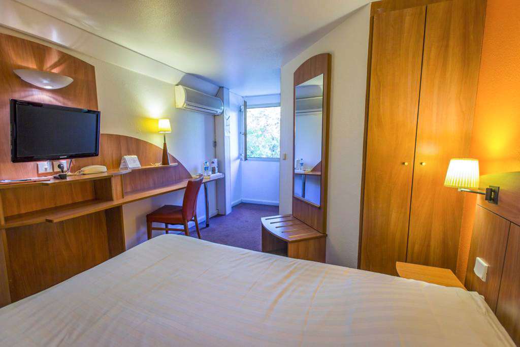 คอมฟอร์ต โฮเต็ล เกรอนอบล์ เมล็อง ไมย์ลอง Hotel เมย์ล็อง ห้อง รูปภาพ